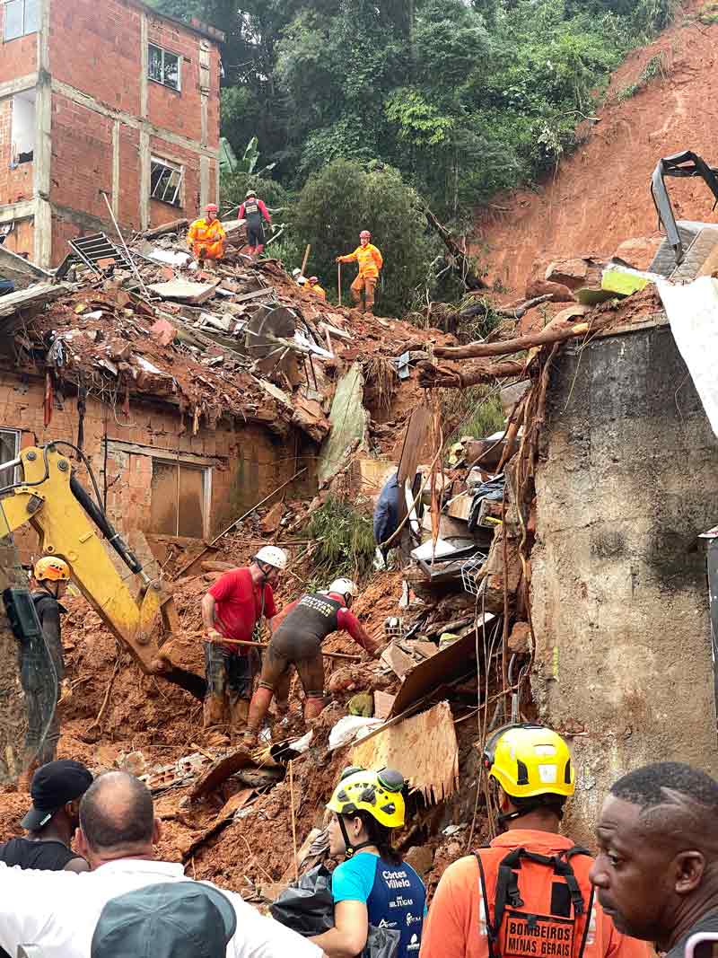 Chuvas: Corpo de Bombeiros confirma 21 mortes em Juiz de Fora