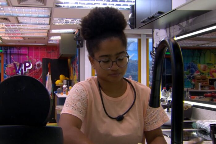 BBB 26: tia Milena 'tá com tudo' e decreta início do jogo