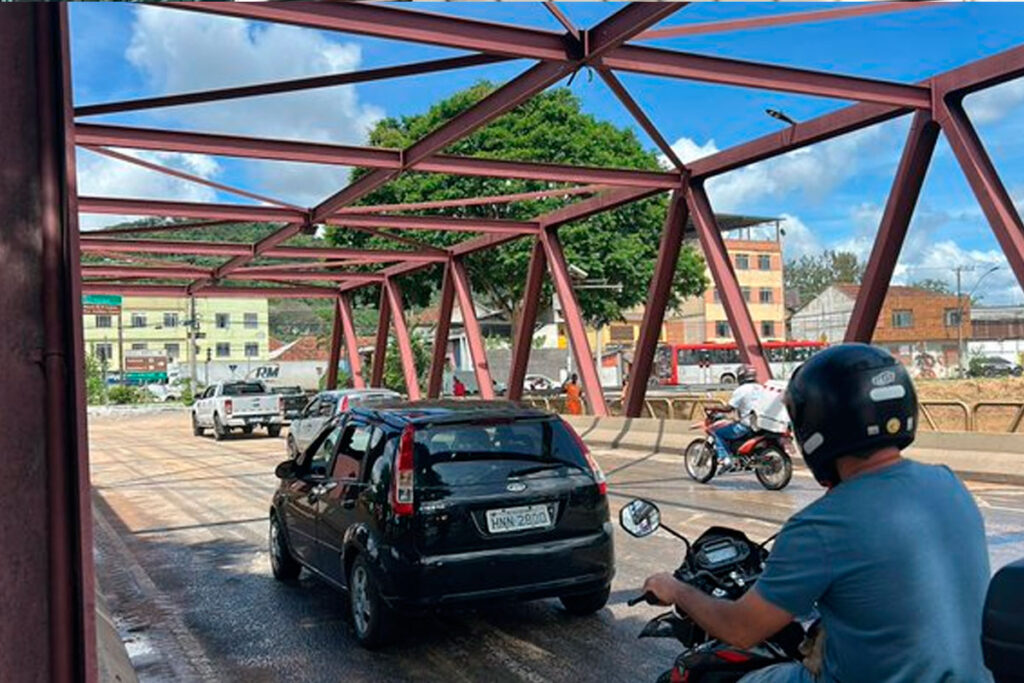 Ponte do Santa Terezinha é liberada 1 foto pjf divulgacao ponte vermelha