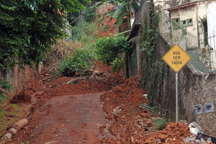 ‘Não tivemos tempo de ter luto', diz moradora do Bairro Santa Rita que perdeu pai e casa 3 020 Santa Rita Foto Leonardo Costa