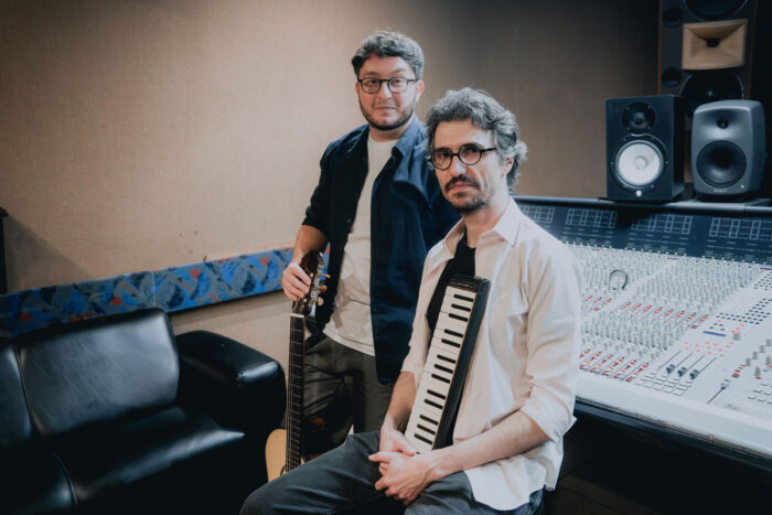 duo violeta single