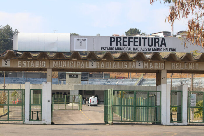 Alex afirma que Estádio Municipal não tem condições de receber confronto entre Athletic e Internacional 2 ESTADIO MUNICIPAL FELIPE COURI