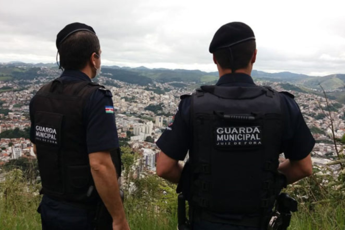 Guarda Municipal de Juiz de Fora terá porte de arma, mas deverá devolver pistolas após expediente