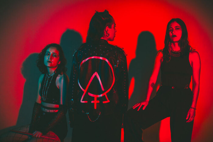 Inoutside e Natália Carreira fazem show em Juiz de Fora nesta quinta 1 banda inoutside
