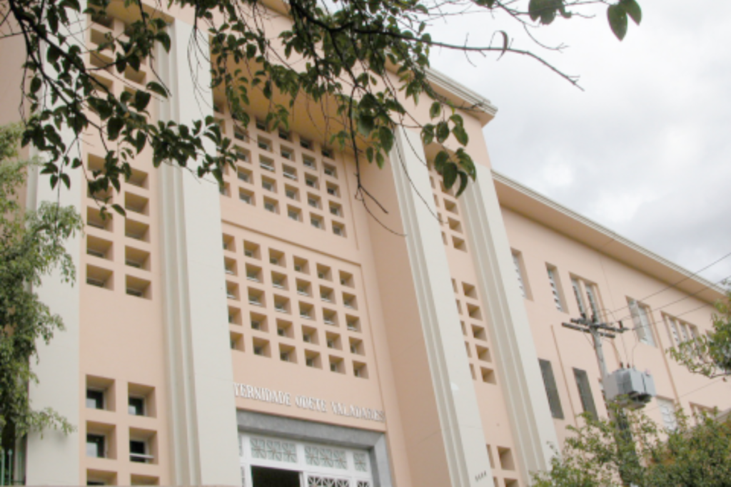Fhemig abre processo seletivo com vagas para nível técnico 1 Fhemig abre 2 vagas e cadastro reserva para técnico em patologia clínica, com salários de até R$ 1.957,49 e inscrições até 7/4.