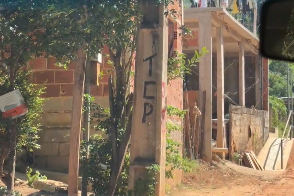 “Não irão prosperar”: ação contra organizações criminosas cumpre mandados na região 1 Divisa com o Rio é tratada como área-chave para mapear e conter a expansão de facções em Minas