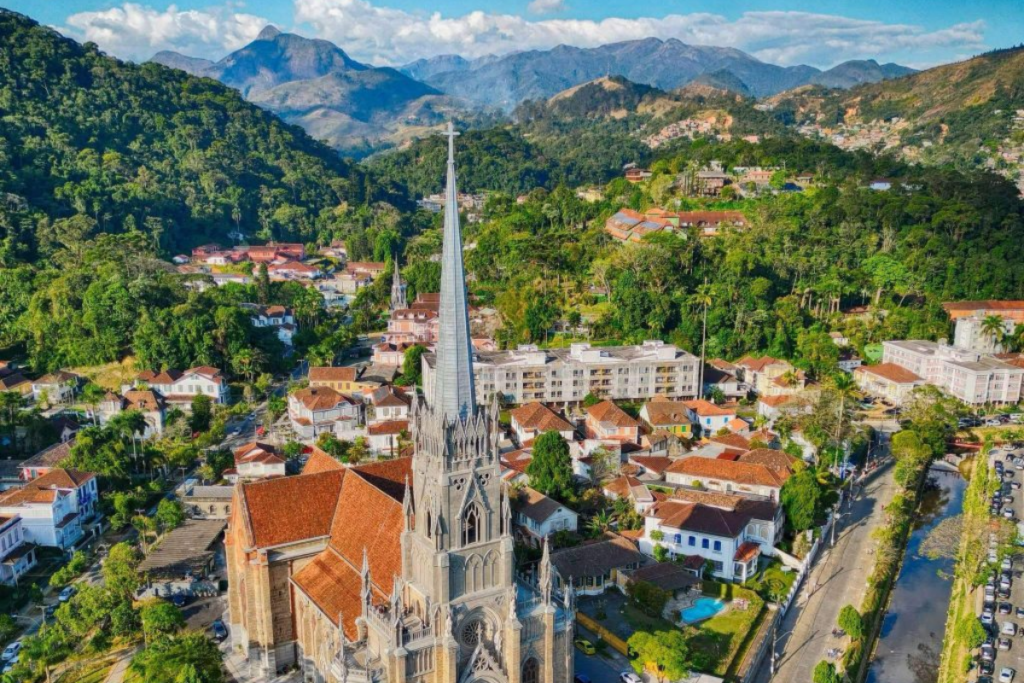 Câmara de Petrópolis deve abrir concurso após 16 anos 1 Petrópolis novo concurso