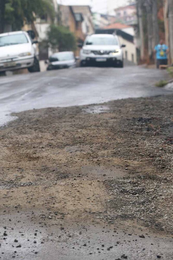Deslizamentos mudam rotina e deixam moradores em vigília no Santa Cecília 3 SANTA CECILIA FELIPE COURI 11