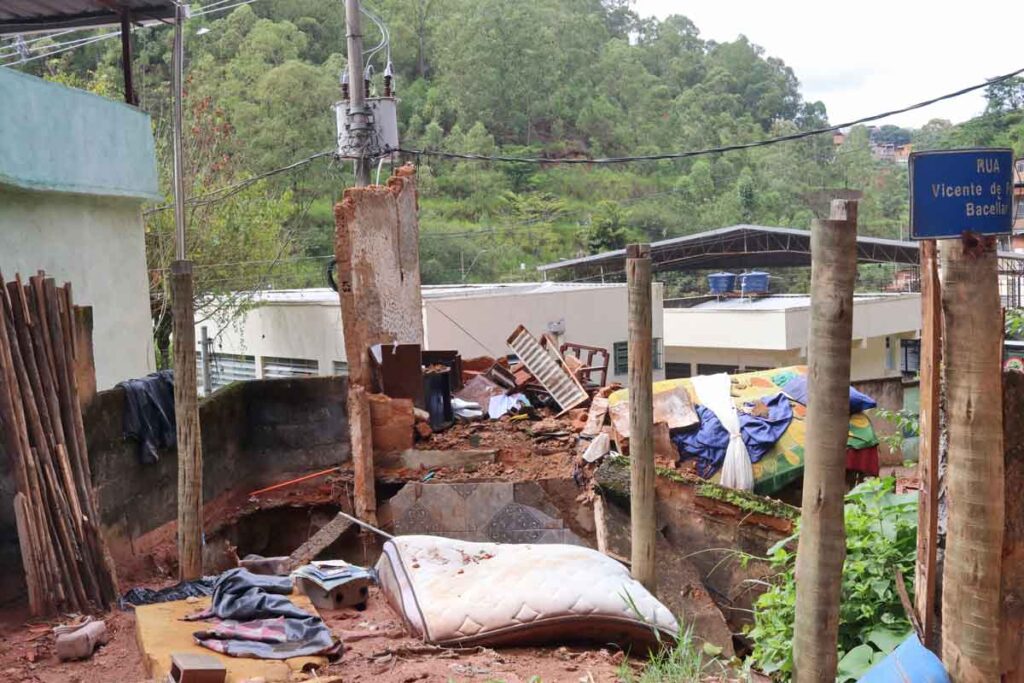 auxílio reconstrução