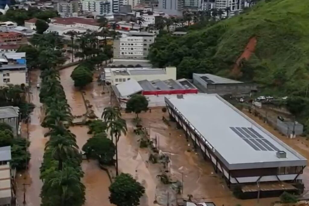 Prefeitura de Ubá cria auxílio de R$ 10 mil para comerciantes e profissionais liberais após enchentes 1 Prefeitura de Ubá cria auxílio de R$ 10 mil para comerciantes e profissionais liberais após enchentes