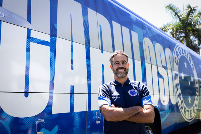 Torcedores do Cruzeiro demonstram otimismo com a chegada de Artur Jorge