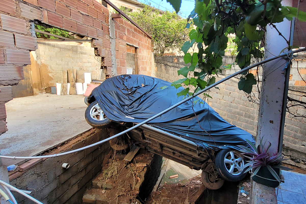 carro-bairro-retiro-felipe-couri carro-bairro-retiro-felipe-couri