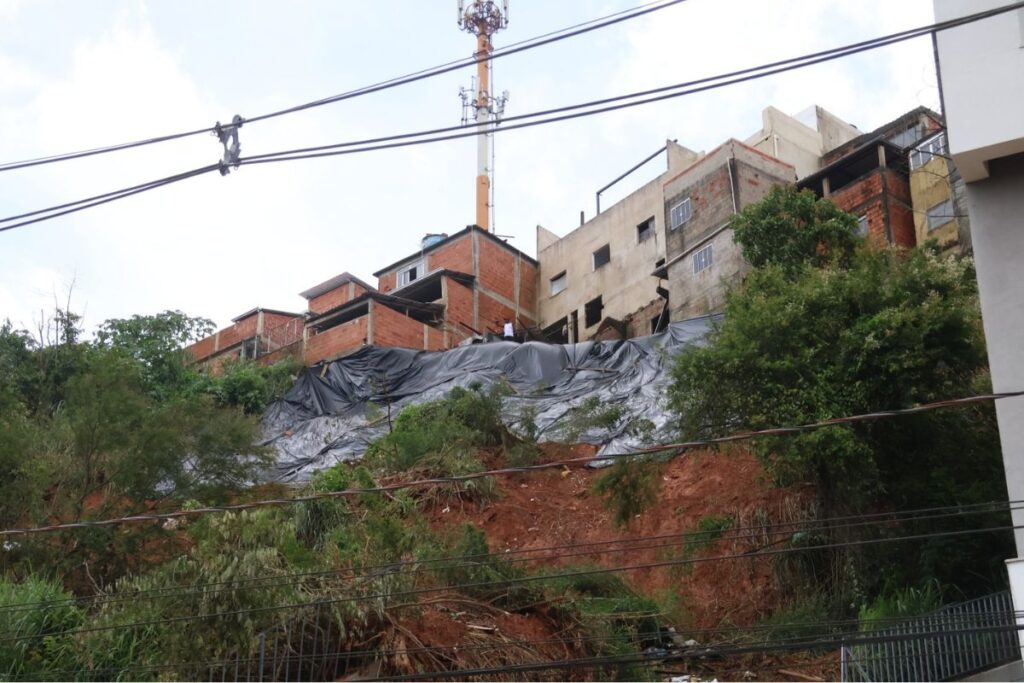 Moradores do Dom Bosco temem novos deslizamentos 1 dom bosco risco juiz de fora