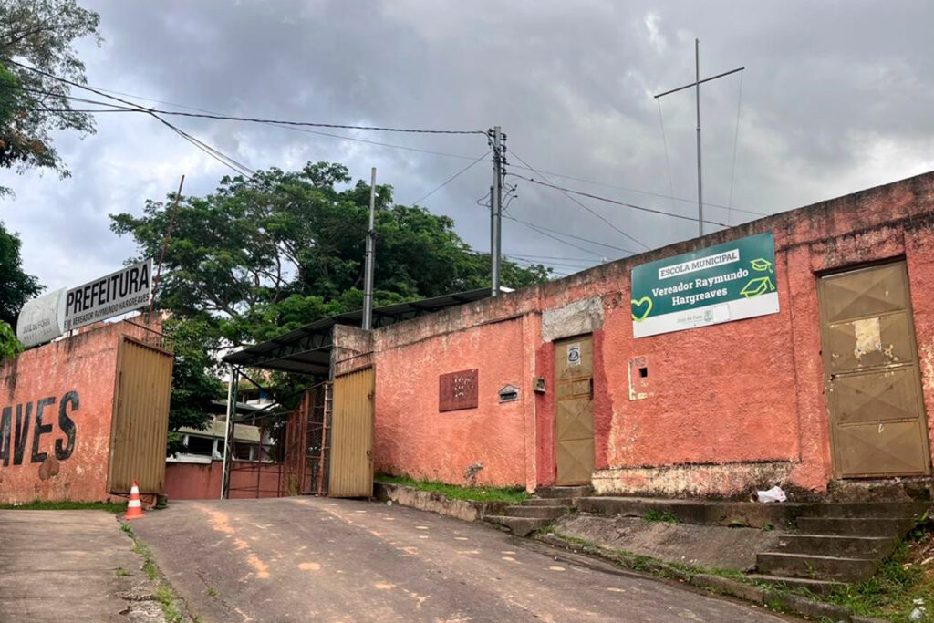Escolas de Juiz de Fora recebem R$ 4,2 milhões para reparos e ações pedagógicas 1 escola retoma aula abrigo juiz de fora