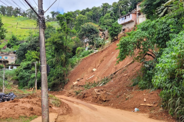 Moradores do Graminha e Cruzeiro do Sul relatam dificuldades de deslocamento após interdição de ruas 1 graminha leonardo costa 1