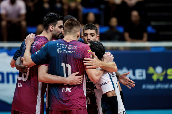 Mesmo com derrota, JF Vôlei volta a pontuar na Superliga após quatro meses 1 Mesmo com derrota, JF Vôlei a pontuar na Superliga após quatro meses