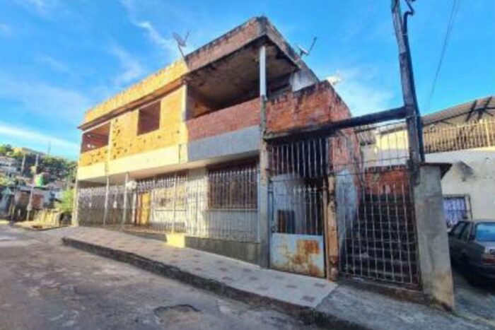 Governo de Minas abre leilão com 32 imóveis do Estado e apartamento em Leopoldina