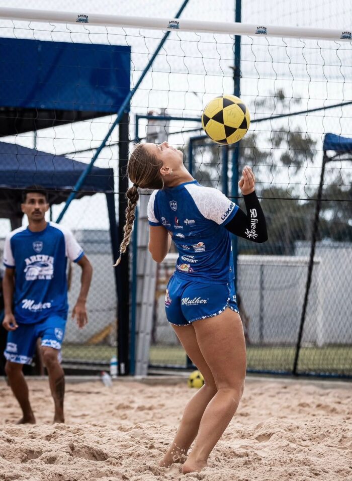 Bronze no TAFC coloca atleta de Juiz de Fora entre as melhores do futevôlei do país 1 mari cipriani. foto netinho foto