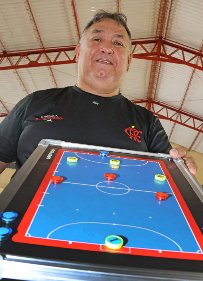 Fala, Mestre! Há 30 anos, Ivan Gal pauta respeito e ética na formação através do futsal 3 uploads Fotografo 21.02.26 11.23.08 IVAN FALA MESTRE LEONARDO COSTA 00 1