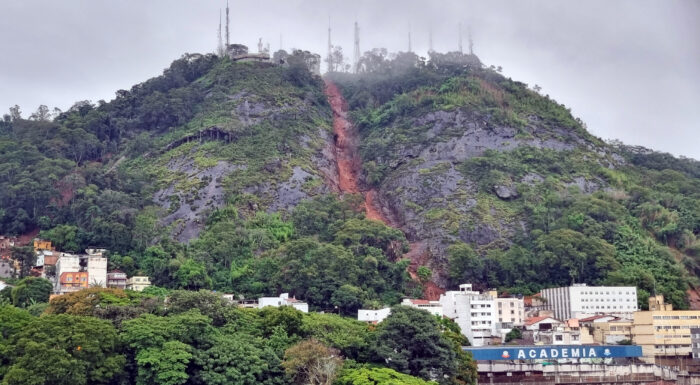 002 MORRO DO CRISTO LEONARDO COSTA.jpg