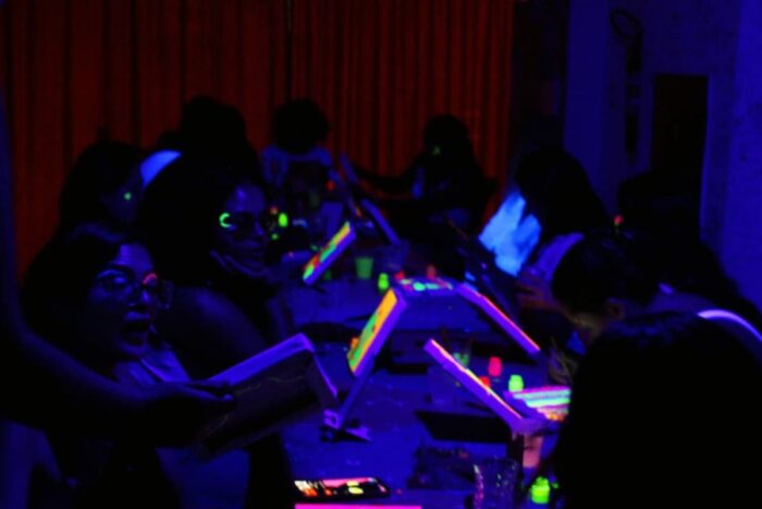 noite neon portinari oficina