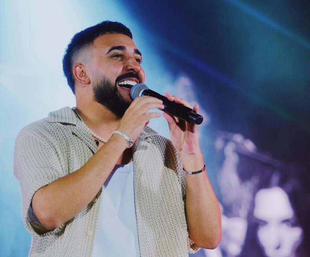 'O autoral sustenta todo artista': Matheusinho defende originalidade no pagode 1 Ontem foi dia de fazer um som com a minha amiga @anaclara nessa turne incrivel do @gruposowetoof e1777061846637