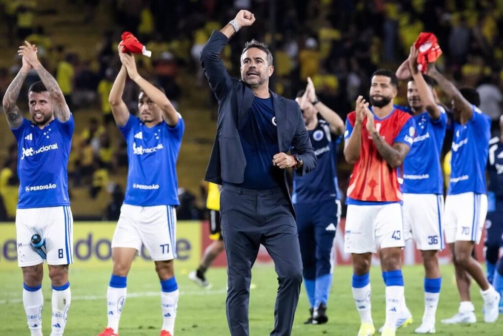 Cruzeiro x Grêmio: onde assistir, horário e prováveis escalações 2 Cruzeiro x Grêmio: onde assistir, horário e prováveis escalações