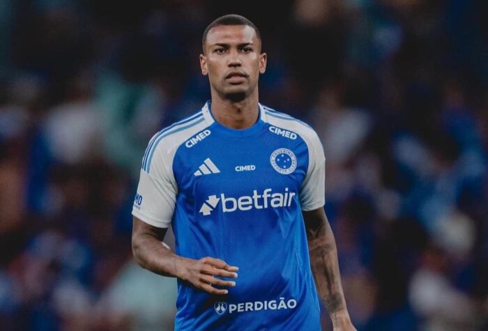 Walace é cortado da estreia do Cruzeiro na Libertadores; entenda o motivo