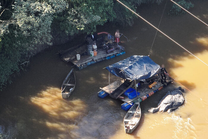 Garimpo ilegal de ouro: operação no Rio das Mortes prende suspeito e aplica multa de R$ 165 mil 1 Garimpo ilegal no Rio das Mortes termina com prisão e inutilização de dragas em São João del Rei e Ritápolis
