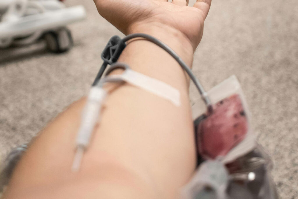 Empresa é condenada a reintegrar funcionária com leucemia após dispensa considerada discriminatória 1 leucemia foto pexels