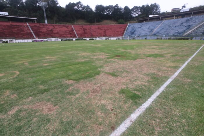 GRAMADO ESTADIO FELIPE COURI 18.jpg72