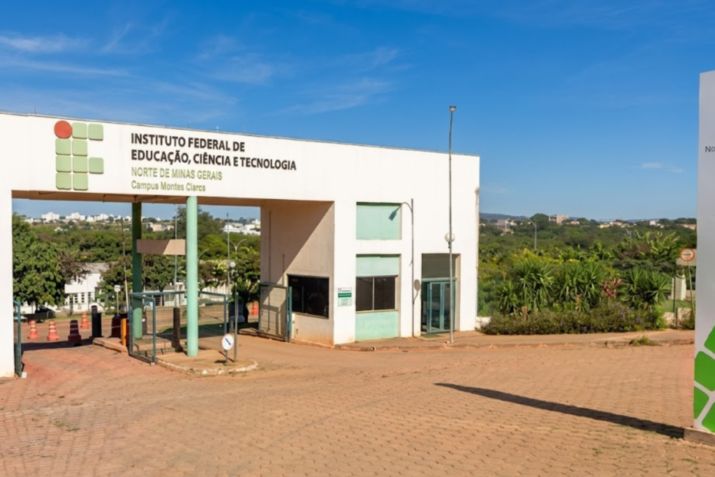 IFNMG seleciona professor substituto de Informática em Montes Claros. Salário de até R$ 8 mil. Inscrições por e-mail até 7 de junho.