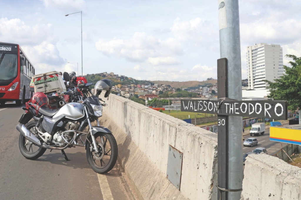 Repercussão da morte do motociclista amplia debate sobre segurança viária no Viaduto Roza Cabinda, que soma três mortes desde 2024.
