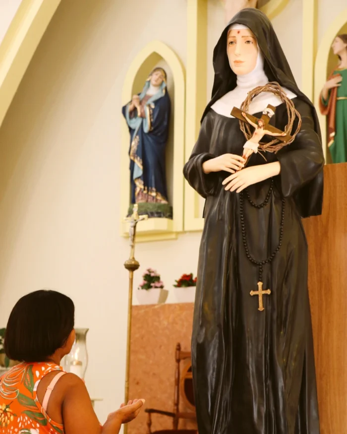 Para Padre Paulo Machado, Santa Rita "continua sendo sinal de esperança para aqueles que enfrentam situações aparentemente impossíveis " (Foto: Reprodução Santa Rita)