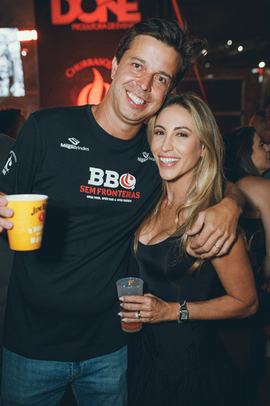 Saulo Oliveira e Rafaella Zanelli