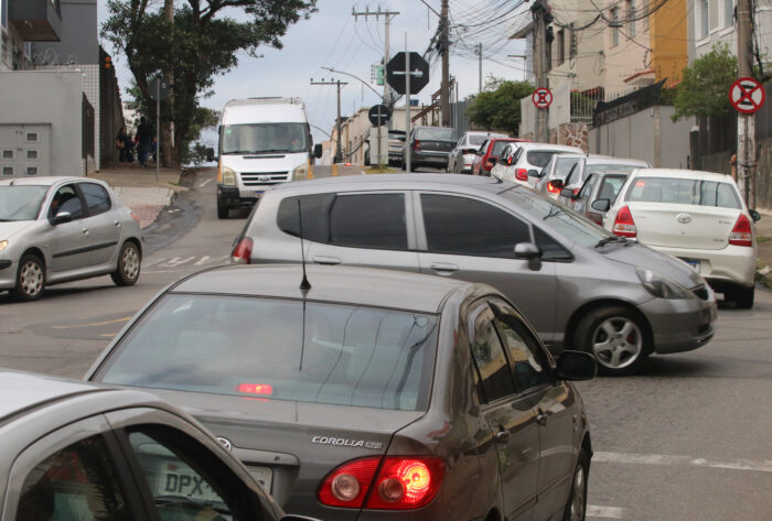 TRANSITO AV. OLEGARIO FELIPE COURI 3.jpg