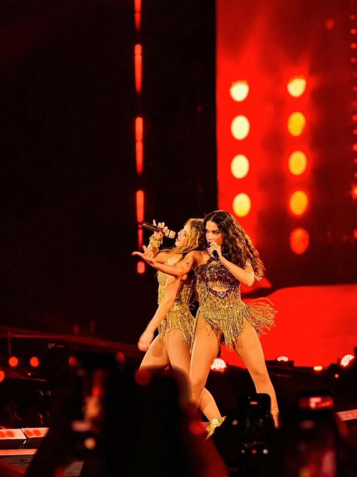 Estilista de São João del-Rei cria figurinos usados por Shakira e Anitta no show do Rio; veja fotos 2 Estilista de São João del-Rei cria figurinos usados por Shakira e Anitta no show do Rio; veja fotos