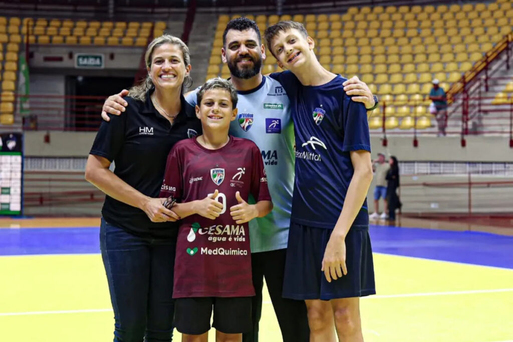 Esportista, árbitra e mãe de atletas: Luciana Carneiro fala sobre família e rotina no esporte 3 editada Luciana Carneiro foto Marcelo Costa