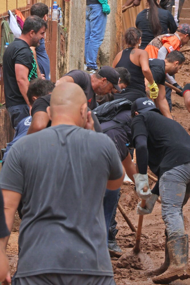 por jf tribuna de minas herois leonardo costa