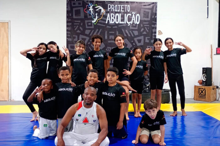 Projeto de capoeira se prepara para dar aulas de capoeira em escolas municipais de Juiz de Fora