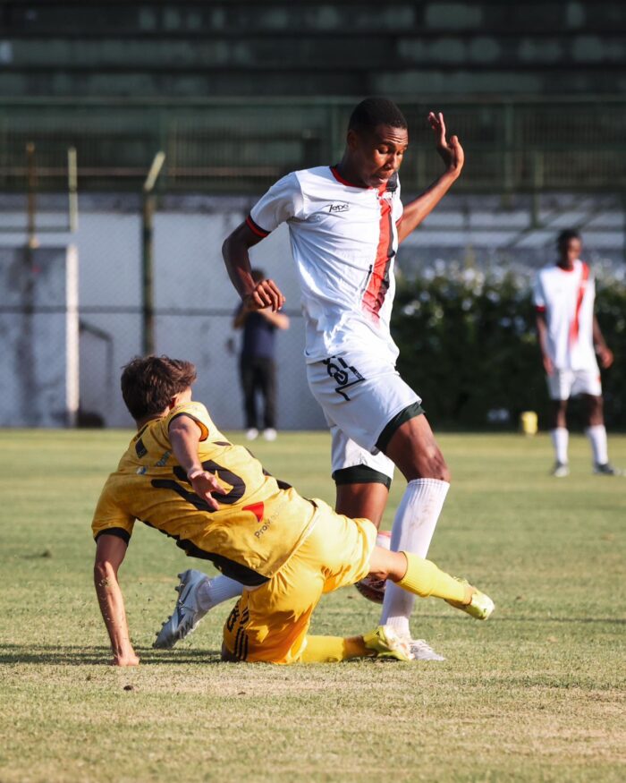 Técnico lamenta queda física em derrota do Uberabinha: "Jogadores tiveram câimbras" 1 uberabinha. foto yan ferreira dycom sports