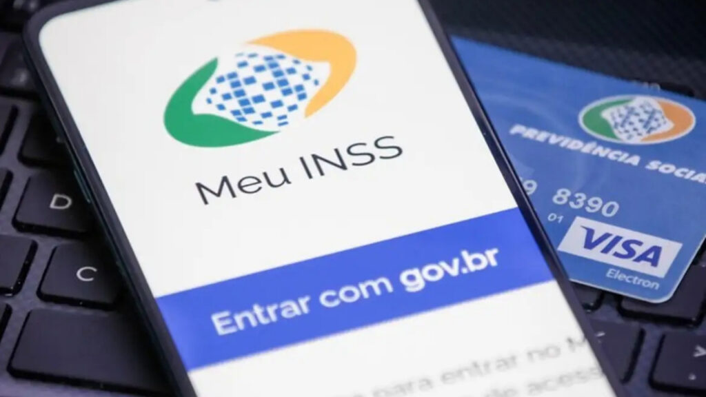 Comunicado do INSS para quem ganha até R$ 1.621,00 por mês