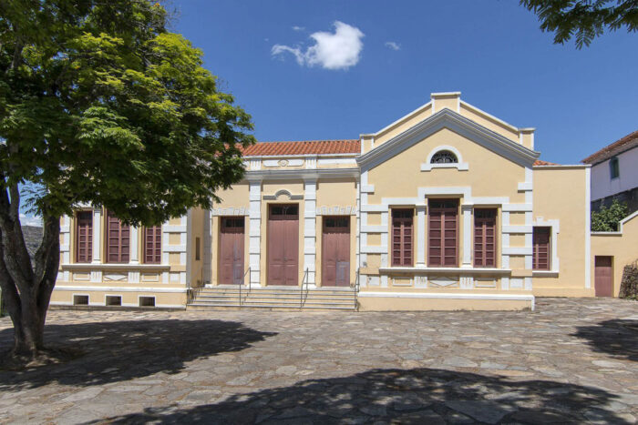Arte que atravessa séculos: descubra teatros históricos em Minas Gerais 2 Arte que atravessa séculos: descubra teatros históricos em Minas Gerais