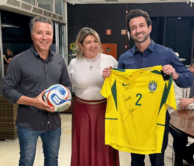 Coluna Cesar Romero – 28 e 29 de junho de 2026 7 ELES ACONTECEM Leilao beneficente Marcelo Detoni 250626 CR 1