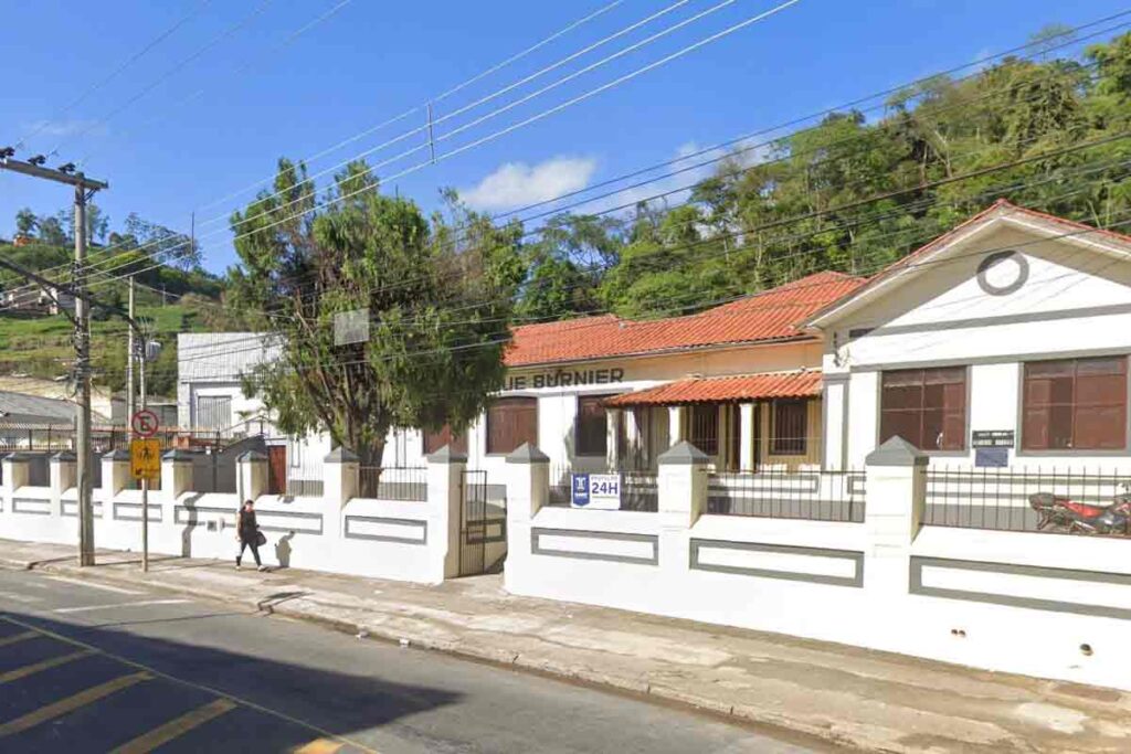 Aluno é picado por escorpião dentro de escola estadual de Juiz de Fora 1 aluno