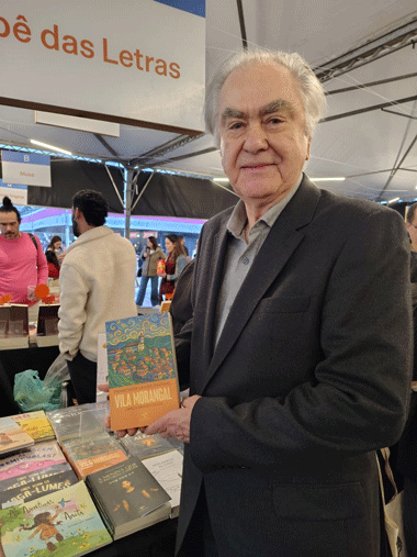 Coluna Cesar Romero – 14 e 15 de junho de 2026 6 JF POR AI Feira do Livro em SP 110626 Giglia