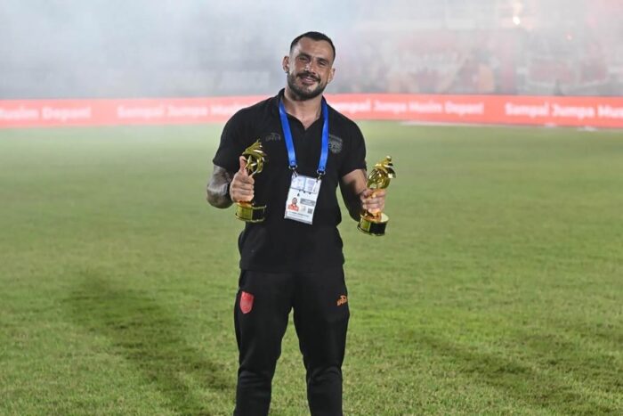 Preparador de goleiros na Indonésia, juiz-forano João Gerheim trabalha com goleiro da Seleção e agradece à UFJF 1 indonésia joão gabriel