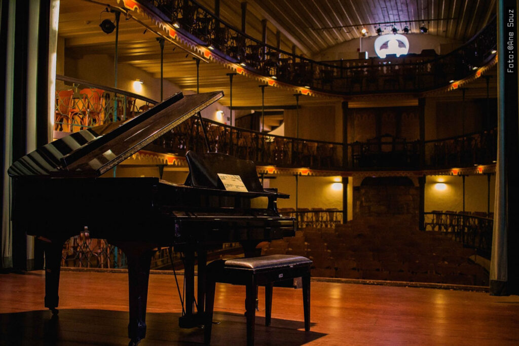 Arte que atravessa séculos: descubra teatros históricos em Minas Gerais 5 Arte que atravessa séculos: descubra teatros históricos em Minas Gerais