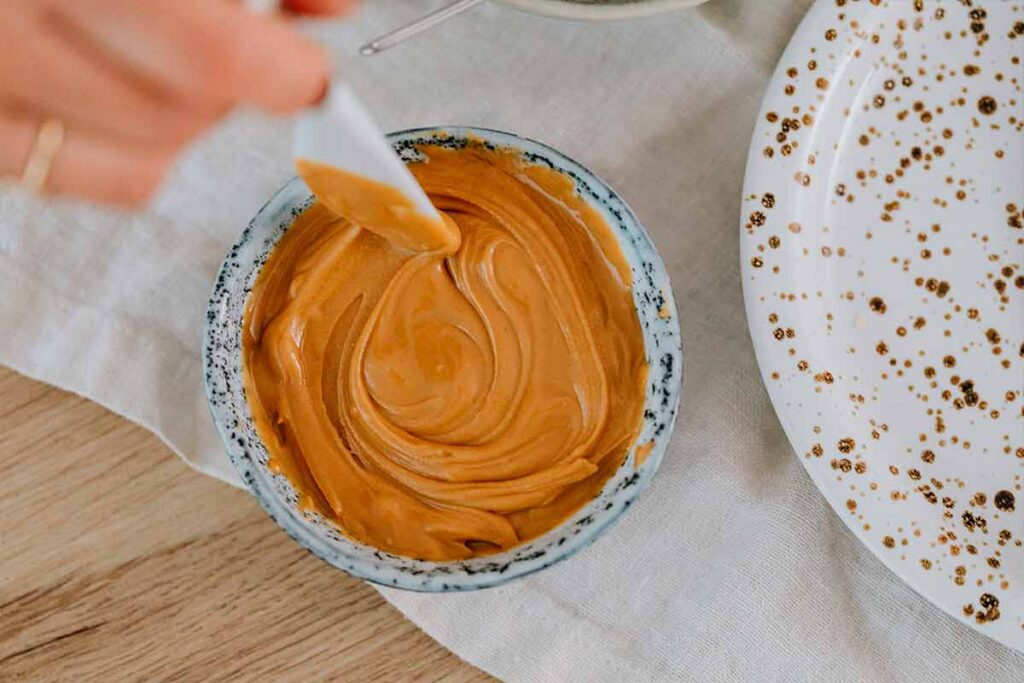 Pasta de amendoim: veja quais são os benefícios e como escolher a versão certa 1 Pasta de amendoim Pexels