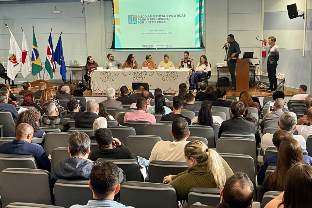 Por jf seminario Felipe Couri